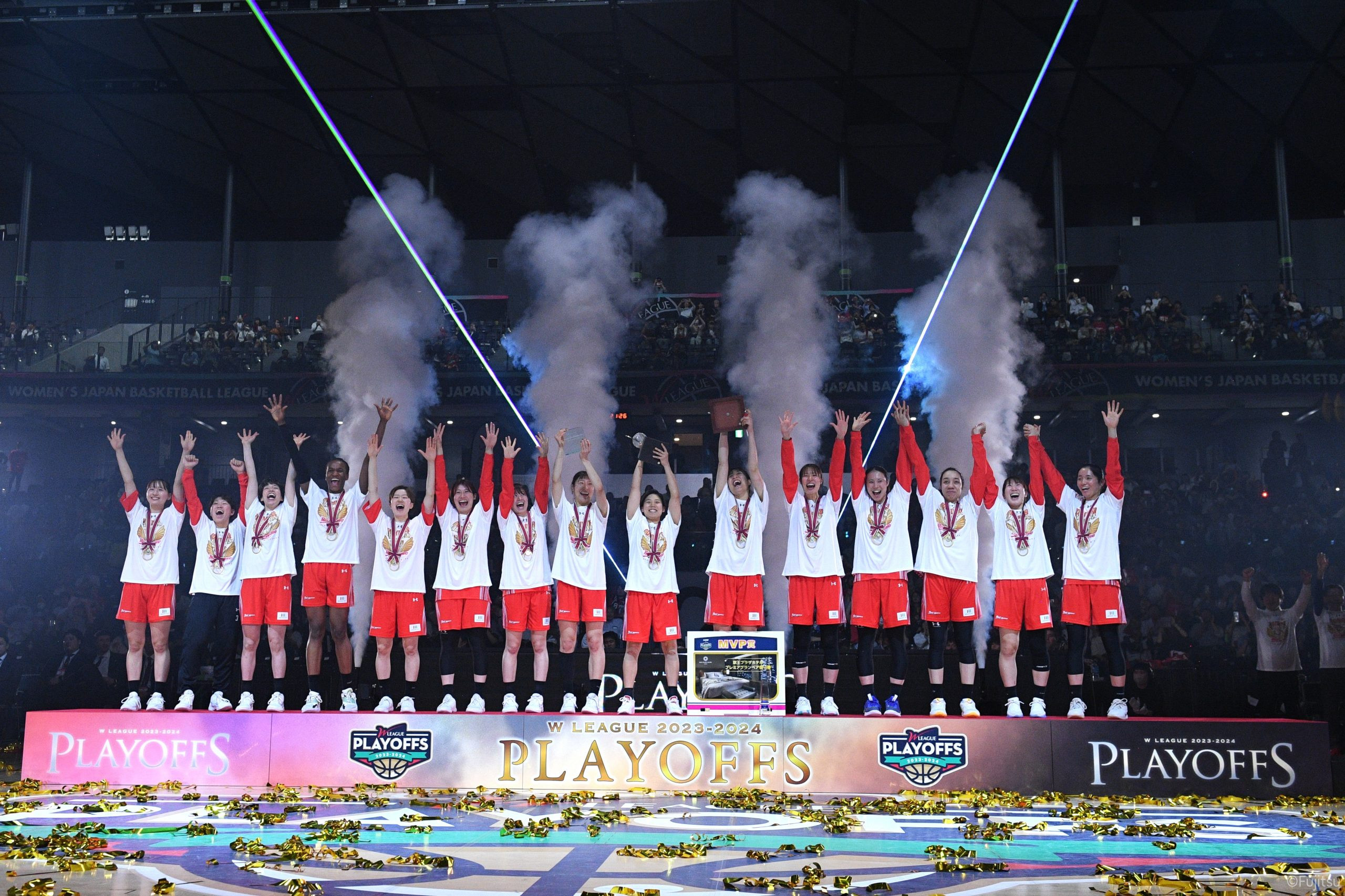 16シーズンぶりのWリーグ制覇 - レッドウェーブ - Fujitsu Sports : 富士通