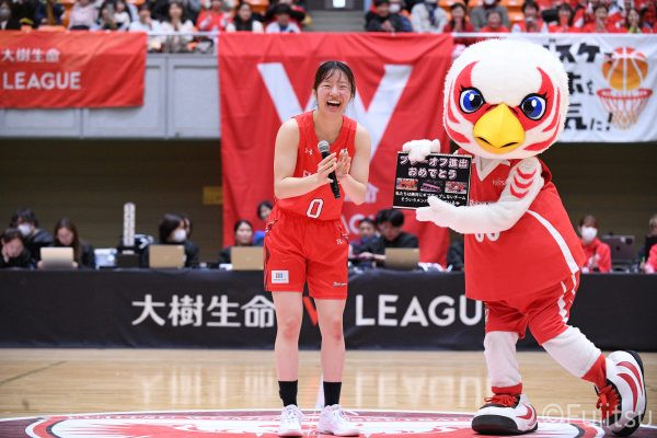 力を合わせてプレーオフ進出決定！